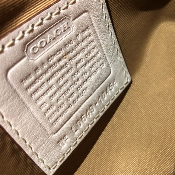 COACH  colorful Handbag. - Picture 3 of 4